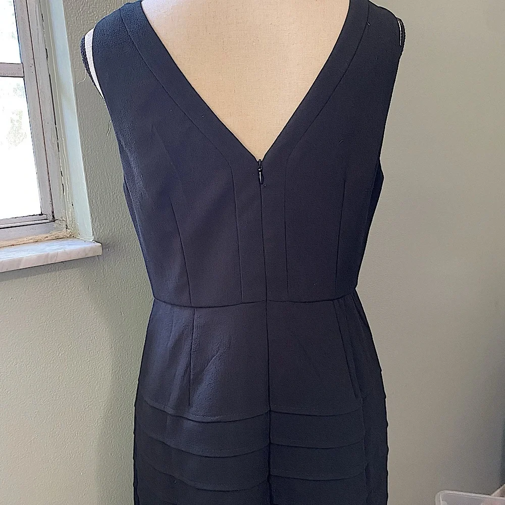 💻 ✨3for$15✨ LOFT outlet Little Black Dress, Midi size 8 - Picture 7 of 10
